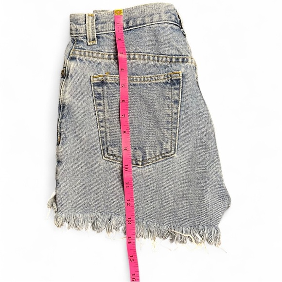 Ralph Lauren Frayed Denim Shorts Size 4 Light Wash - Picture 7 of 11